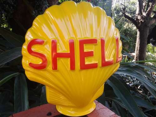 shell gasoline petrol pump globe